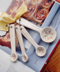 CHRISTMAS SNOWFLAKE CERAMIC MEASURING SPOON SET