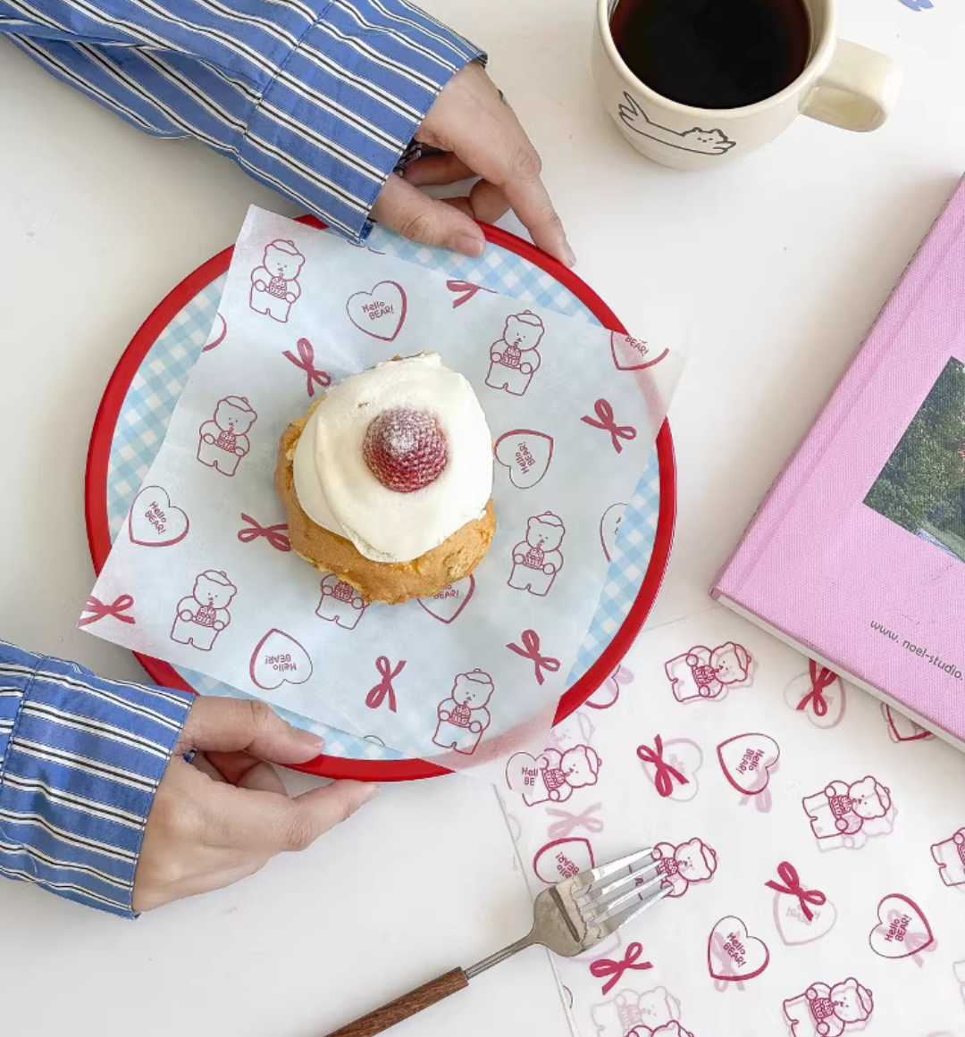 HELLO BEAR WAX PAPER (1 PACK = 100 PRECUT SHEETS)