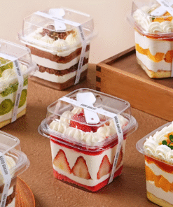 SNAP & SPOON CLEAR CONTAINERS ( 1 PACK = 25 Tubs + 25 Spoons ) Cube