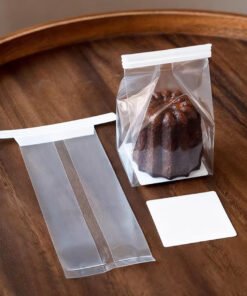 MINI CLEAR BAGS WITH ATTACHED WIRE TIES (1 PACK = 50 BAGS)